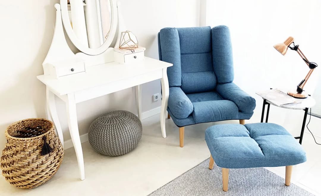 Co zamiast kanapy do salonu? Sprawdź alternatywy, które zmienią twoje wnętrze!