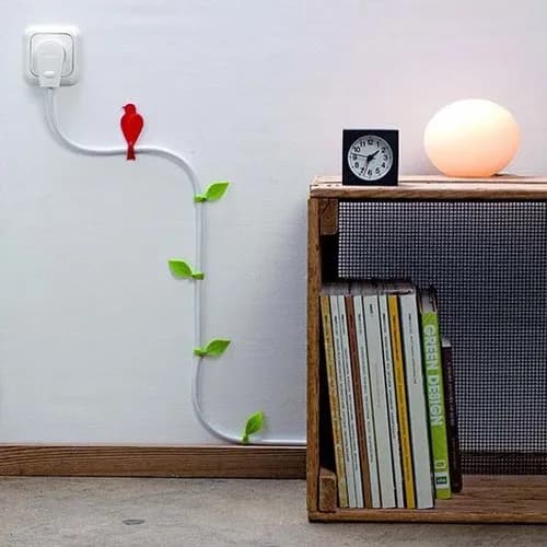 Jak skutecznie zamaskować kable na podłodze i uniknąć bałaganu w domu