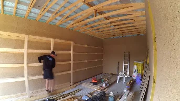 Jak zrobić trwały regał drewniany do garażu – prosty poradnik krok po kroku